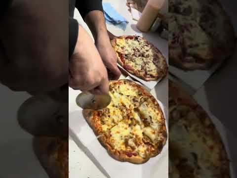 I Love Manoush 42 Railway Street, Lidcombe #pizza #food #foodie #sydneyfood #sydneyfilmmaker