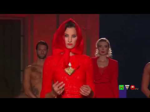 MICHELE MIGLIONICO: Antologia total red al Premio Moda “Città dei Sassi” - www.HTO.tv