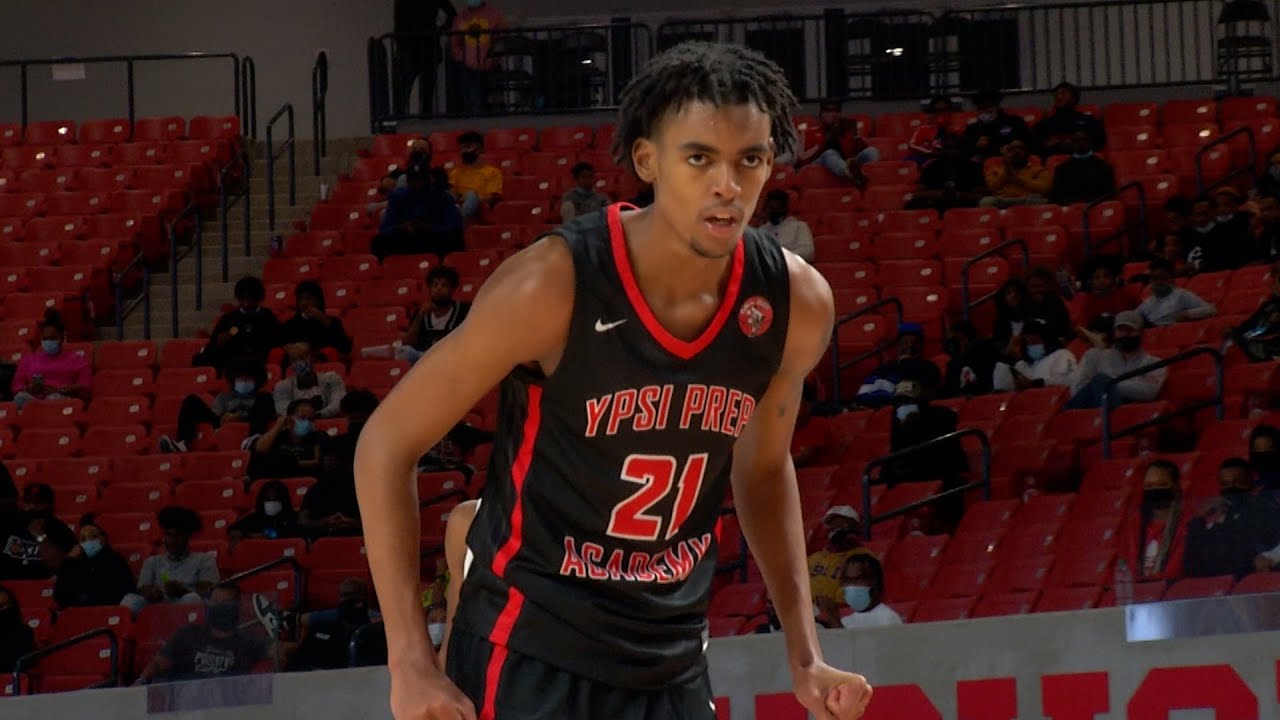 Emoni Bates, Top Player in High School Basketball, Leads Ypsi Prep Through Unusual Season