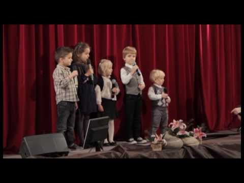 Cântare de la copii: "Tatăl nostru cel din ceruri"