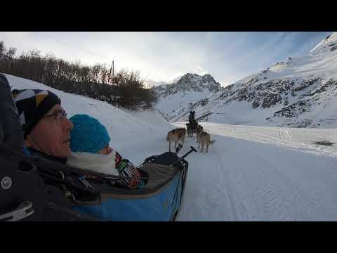 Le soleil vient de se lever sur le Galibier