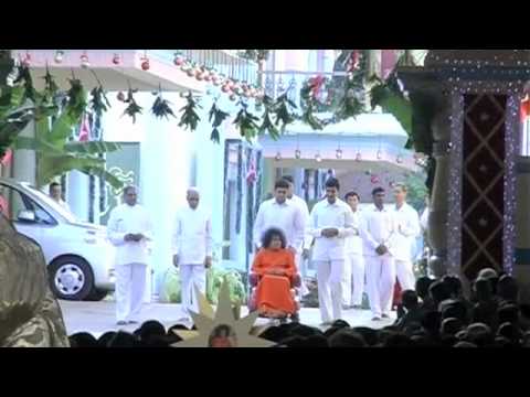 SOULJOURNS - ONE GOD ~ MANY PATHS, A DOCUMENTARY ABOUT SAI BABA, HIS LIFE