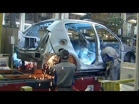 Dacia production at the Pitesti plant, Romania (2008)
