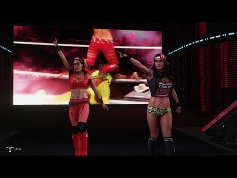 WWE 2K19 - Trish Stratus VS The Bella Twins