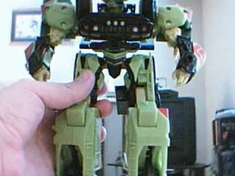 Video Review of Ratchet, Transformers voyager class 2 of 3