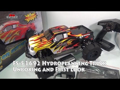 FS Racing FS-53692 1:10 2.4G 4WD Brushless Water Monster Truck Hydroplaning Unboxing and First Look