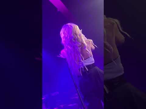 TIFFANY YOUNG OVER MY SKIN SEATTLE 190310