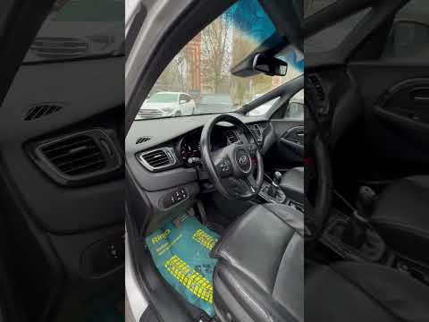 фото kia carens iii (rp) 0