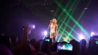 Marianas Trench &quot;Who Do You Love&quot; NEW SONG - First Performance MN