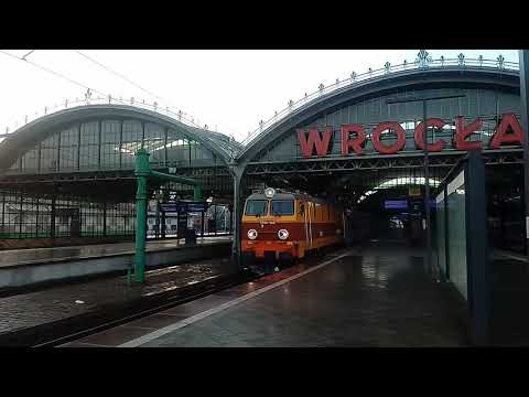 EP09 046 z IC MATEJKO do Przemysla i Zamoscia