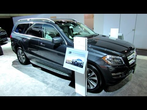 2013 Mercedes-Benz GL450 4matic - Exterior and Interior Walkaround - 2012 Los Angeles Auto Show
