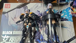 深夜のプラモごっつ。スカイアーマーをつくる。ブラックスワン、エリシア。中華美少女プラモデル。みっくすろーるファミリー。
