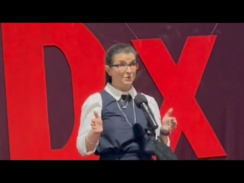 Mind your own business: why helping others is an inside job | Bessi Graham | TEDxMaldon Live