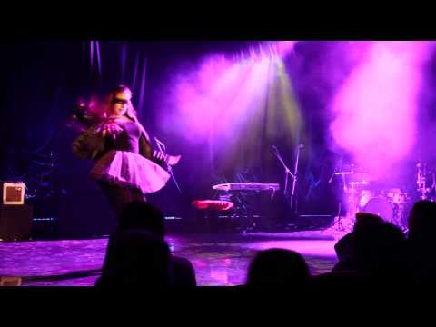 Domeyko Dzieciom 2014 - Skylar Grey-Dance Without You - Natalia Wodzińska