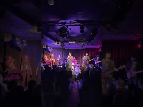 Karen Lee Andrews - Colours (Cover) Live from The Great Club in Sydney