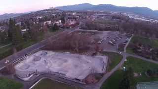 preview picture of video 'Drone Footage - Medford Skate Park in Bear Creek Park in Medford, Oregon'