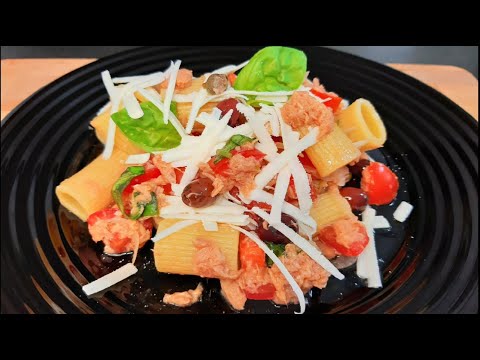 PASTA ALLA CRUDAIOLA CON TONNO E POMODORINI, insalata di pasta ricca di gusto, facile e veloce