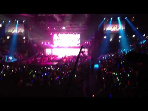 120520 EXO - Mama - SMTown Live 2012 Anaheim [fancam]