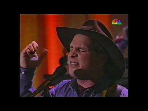 Standing outside the fire - Garth Brooks - live 1994