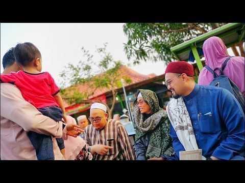 bacaan Dalail Khairat di Maqam Imam Al-Juzuli