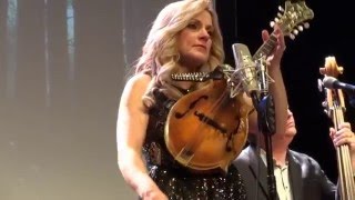 Rhonda Vincent in McKinney Texas 20160123