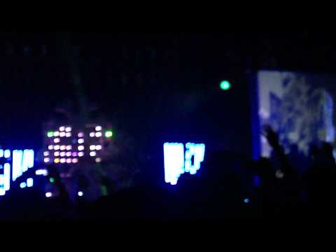 Winterfresh 2010, Dash Berlin playing BT - Love Comes Again
