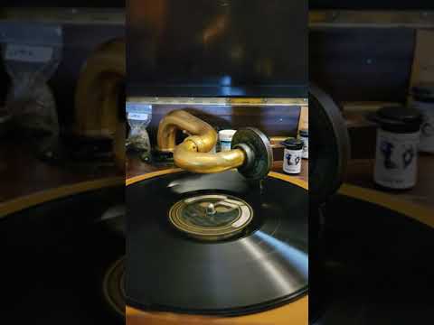 Imitation s of The Mocking Bird - Joe Belmont (whistling) Columbia Records #1554 1914