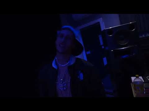 INTRO TERMINATOR 6 EL PLUGG 3