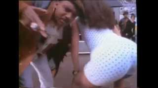 The Don Dada Showcasing A Fine Jamaican Coolie [Super Cat - Ghetto Red Hot Video]