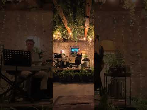 Latvijas valsts svētku koncerts Abgunstes muižā. (Maija Rozenberga un Rihards Jakuško)