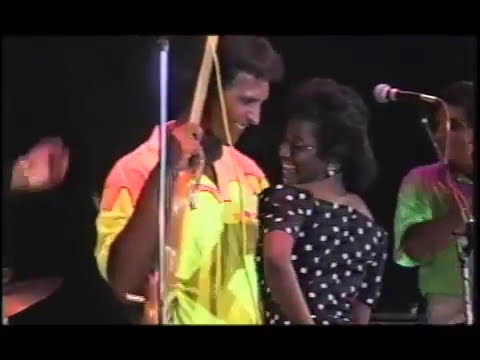 G.B.T.V. CultureShare  ARCHIVES 1990:  THE MERRYMEN  "Medley"  ..#5