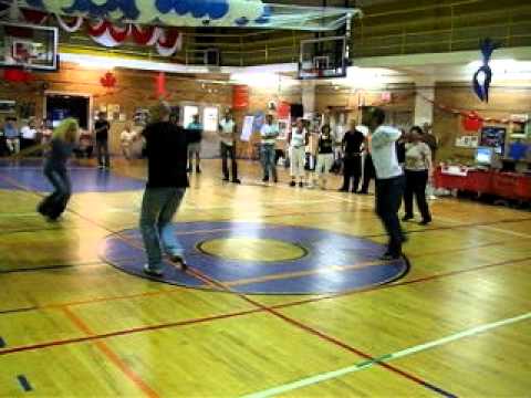 Israeli Dance in Toronto - "Inyan Shel Zman"