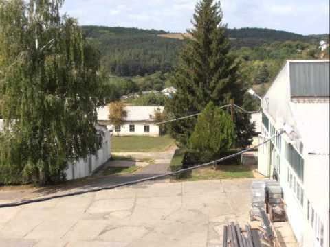 Komló, MOM Faktor Kft