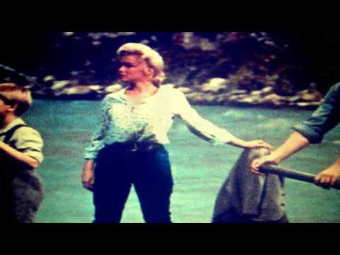 ROBERT MITCHUM 'RIVER OF NO RETURN ' theme 1954 (Robert Mitchum Marilyn Monroe)