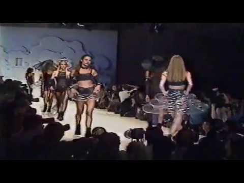Karl Lagerfeld SpringSummer 1993 Collection