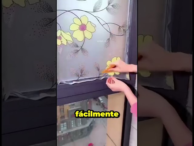 Vídeo relacionado con Pegatinas para ventana con diseño de siluetas de pájaros y siluetas para proteger la puerta de cristal y ahorrar pájaros,12 PCS (Claro)