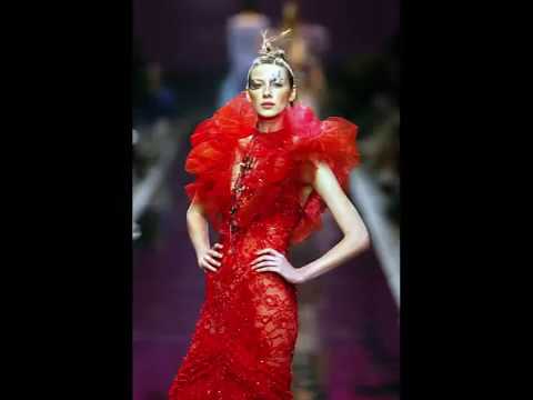 3 Катрина Балф Caitriona Balfe 2002 -03 Autumn/ Winter Emanuel Ungaro Haute Couture Paris