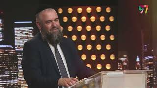 הרב אבנר קוואס - משמר הגבולות - פרק 5 (הרב אבנר קוואס) - התמונה מוצגת ישירות מתוך אתר האינטרנט יוטיוב. זכויות היוצרים בתמונה שייכות ליוצרה. קישור קרדיט למקור התוכן נמצא בתוך דף הסרטון