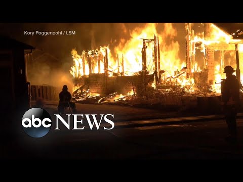 Communities wiped out by fast-moving wildfires in Colorado | WNT