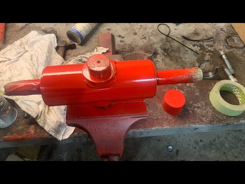 Case IH 454 Project: Overhauling the hydroulic steering cylinder