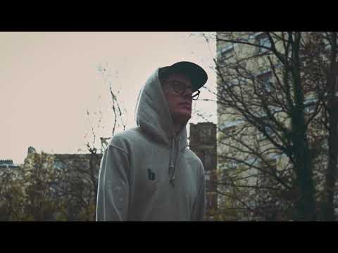 Uniqlo x Ceizer - No Worries Club collection