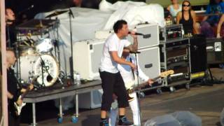 Simple Plan - You Suck At Love - 6/24/10