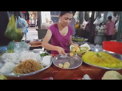 Cambodian Breakfast In Phnom Penh Market - Delicious Breakfast For Sales At Boeung Tompung Market