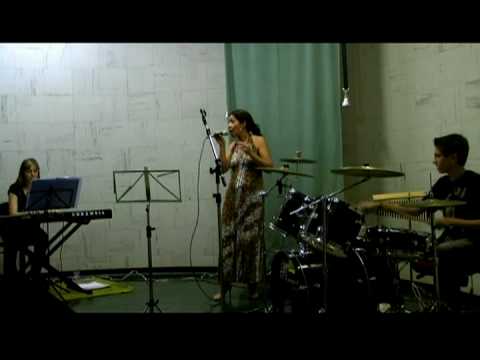 "BIDELLATI-C.E.Musical"- Recital de Canto- Ana Barrach- "Coração de Papel"