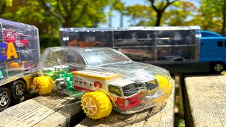 Disney Cars & Tomica (minicar) ☆ Transparent car andCleaning convoy (gold & blue)