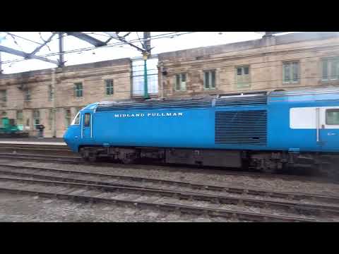 The LSL Class 43 (HST) BLUE PULLMAN Nos.43047+43058 was arrives onto P3 at Carlisle Citadel Station.