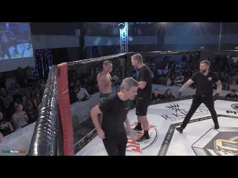 Craig McGrattan vs Armand Herczeg - Clan Wars 45