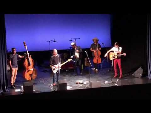 GE Smith explains how this came about; Bob and Joe Love Fest, Guild Hall 08.19.18