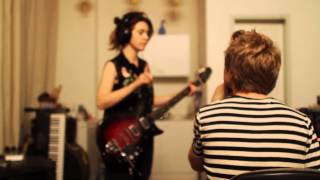 Blood Red Shoes - Don’t Get Caught