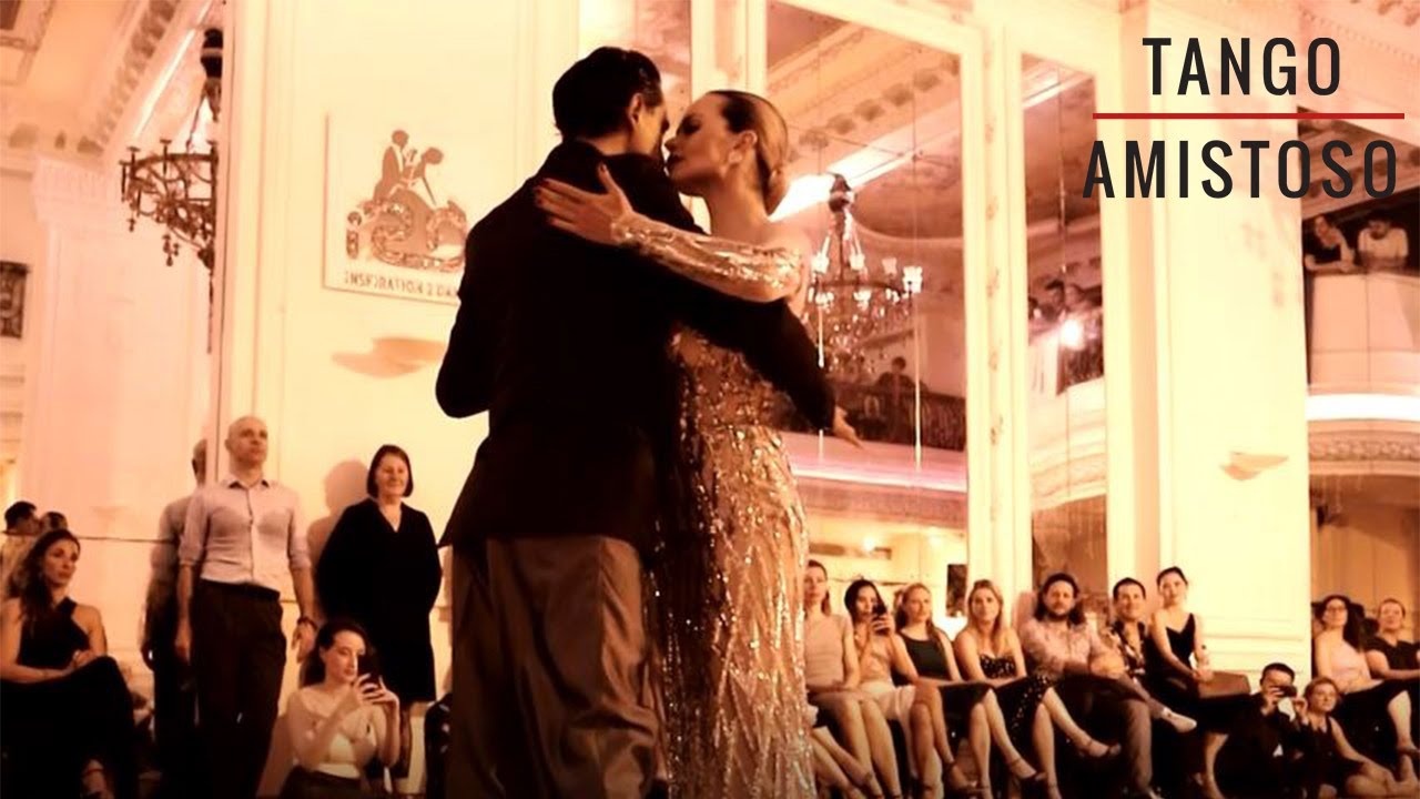 Video thumbnail for Marcos Roberts and Louise Malucelli at Negracha London (1/3)